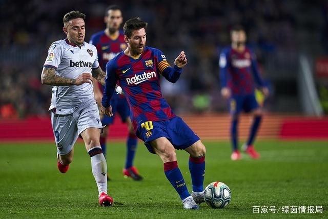 恐怖4人组冲水晶宫后防!数据示曼城赢紧咬枪手